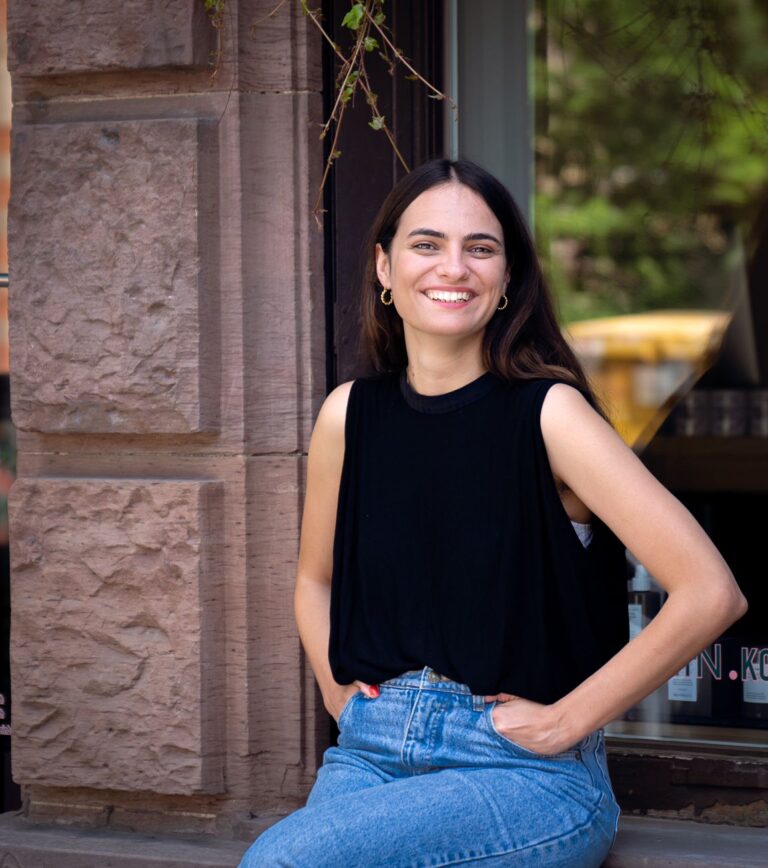 Nele ist Zellbiologin im KOSMETIKSTUdiO